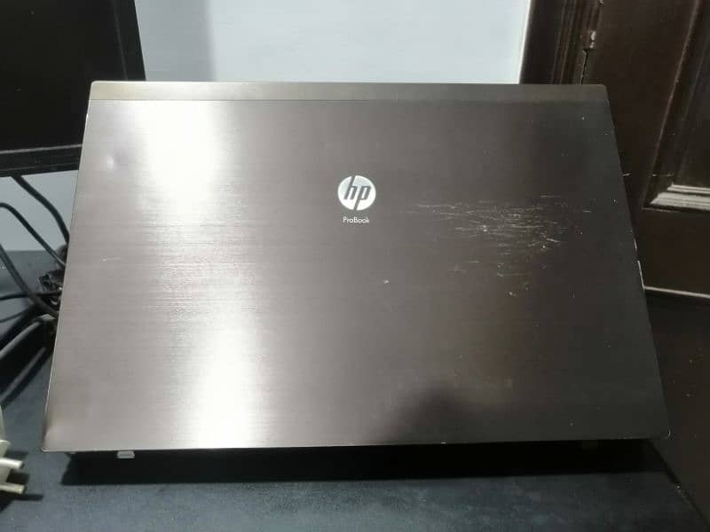 HP probook 4520s Core i3 15.8 large Display 14