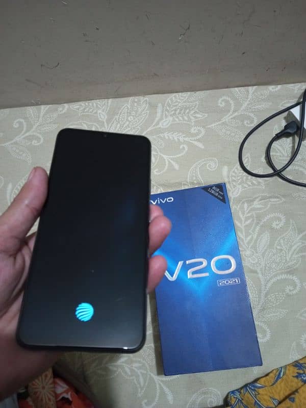 Vivo V20 8/128 with Box 10