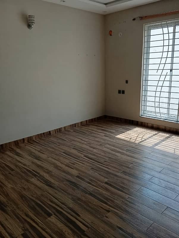 Neat And Clean Full House For Rent Facing Park 80 Fit Rood Very Hot View Location Near To The Mosque Ready To Shift 2