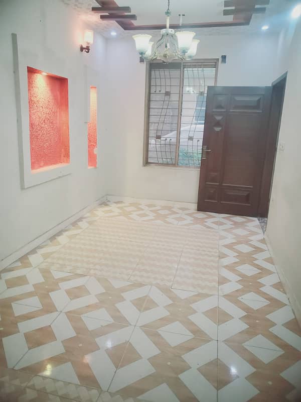 Vip beautiful 4 Marla lower portion is available For Rent in Sabzazar P block Lahore 6