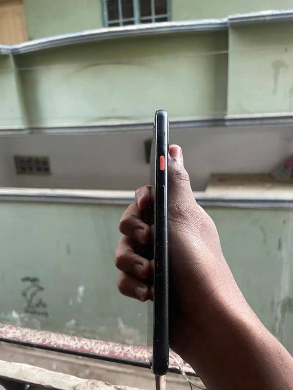 GOOGLE PIXEL 4XL 6/64 Locked 5