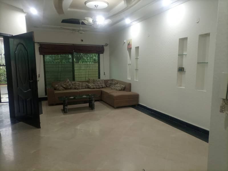 5 Marla very well maintained house for rent 9