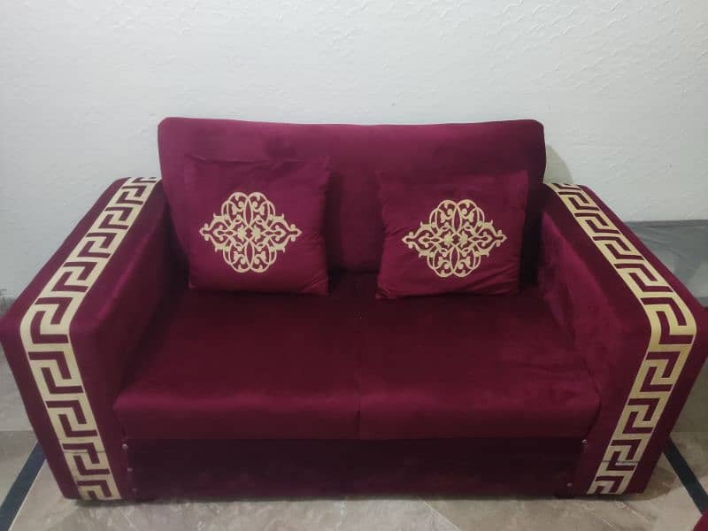 6 seater (Like New) sofa set for sale 1