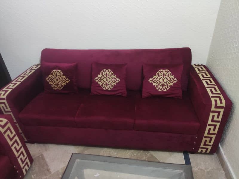 6 seater (Like New) sofa set for sale 2