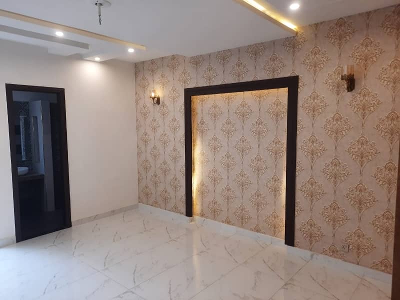 10 Marla ToP Brand New House In OPF Scheme Lahore 12