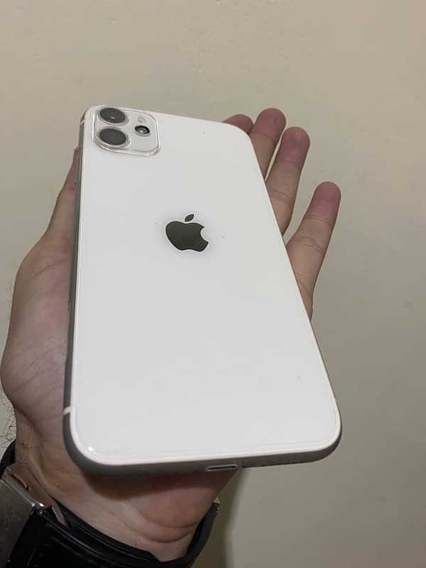 Iphone 11 White American 100% Health Java 5