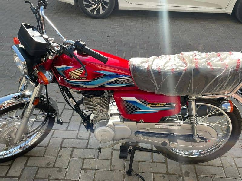 Honda CG 125 2024  brand new condition 3