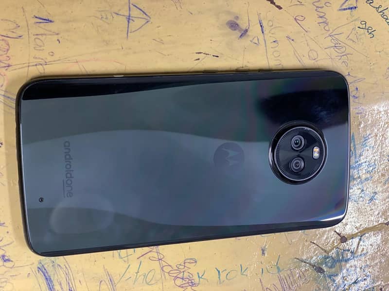 Motorola Moto X4 1