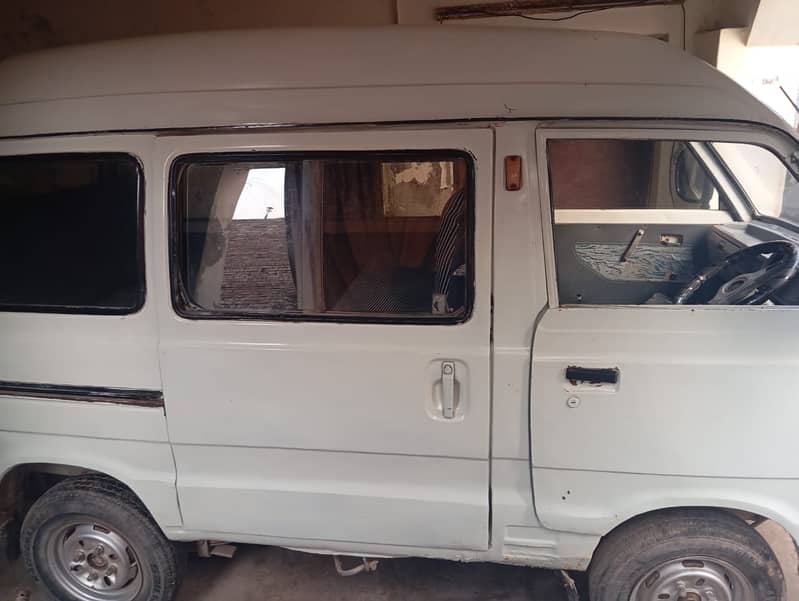 Suzuki Carry Bolan, 2005 Model, White, Carry Daba, Price Negotiable 4