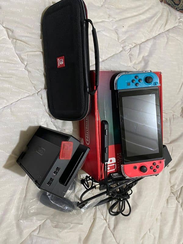 Nintendo switch complete Set with all accessories 3