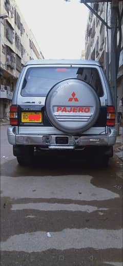 Mitsubishi Pajero 1995