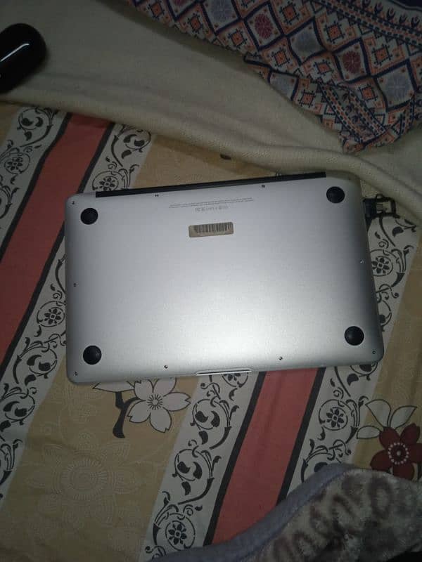 MacBook air urgent sale 1