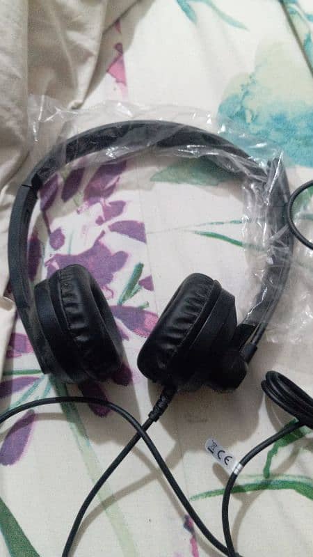 mic headphones for sale 0