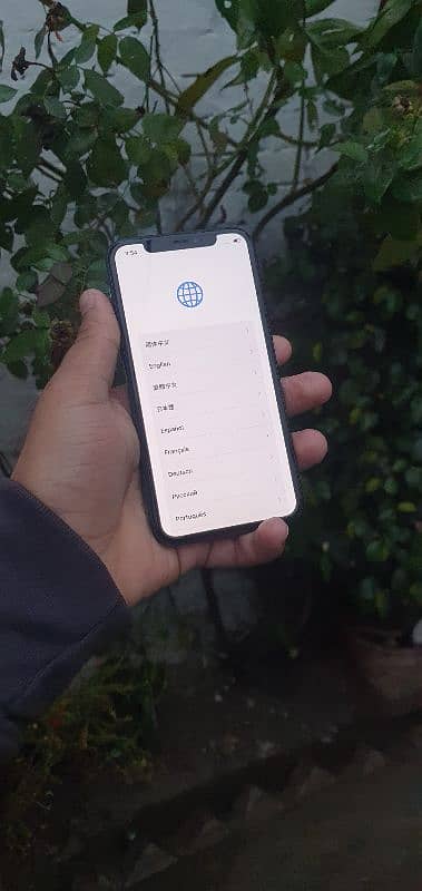 Iphone 11 pro 64gb icloud locked 8