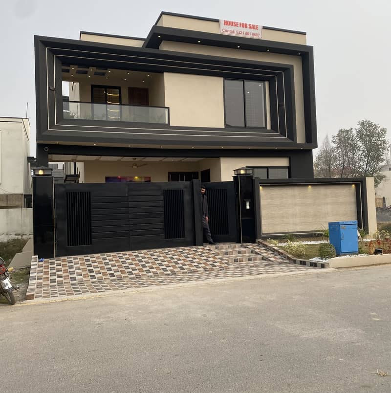 10 Marla Ultra Modern Quality House For Sale in C Block 60' Foot Road. 0