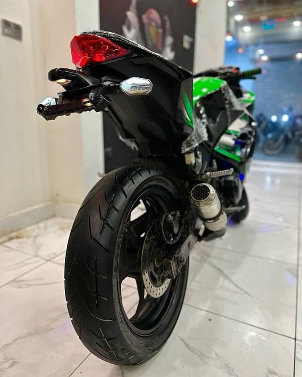 Kawasaki Ninja 400cc Replica heavy bike 4