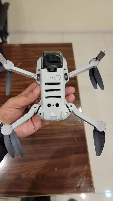 DJI mini 2 se 1