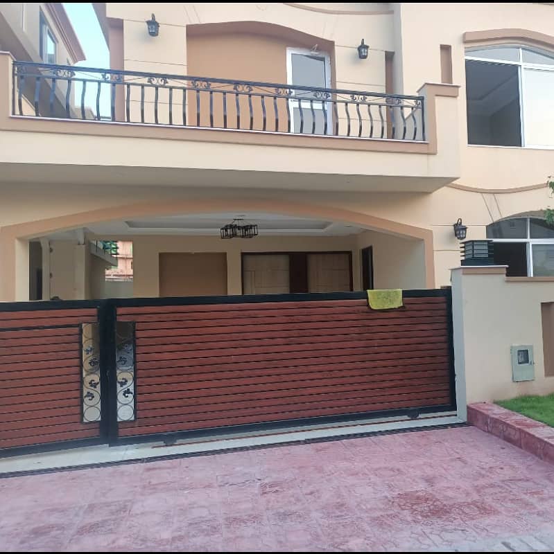 10 Marla Elegant House Available for Rent in Sector C1 Bahria Enclave Islamabad 0