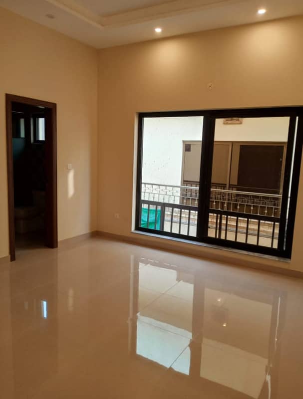 10 Marla Elegant House Available for Rent in Sector C1 Bahria Enclave Islamabad 2