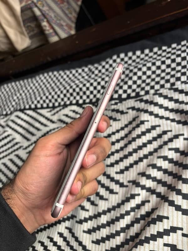 I phone 7plus Pta approved 2