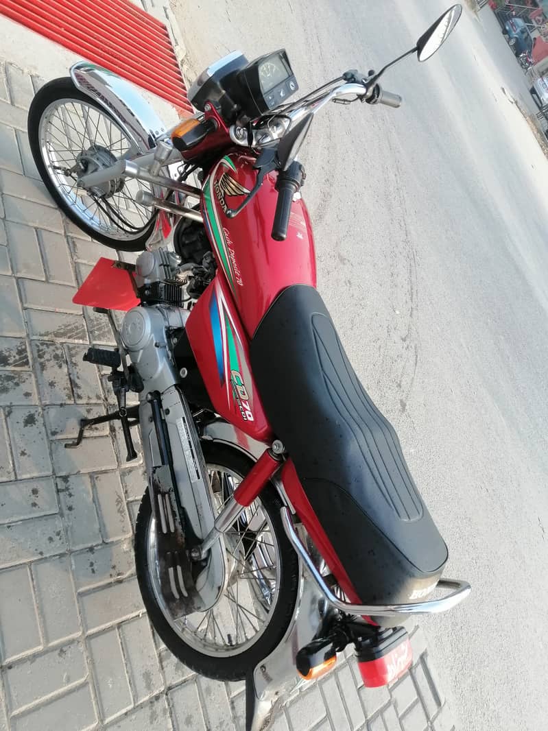 Honda CD 70 2016 6