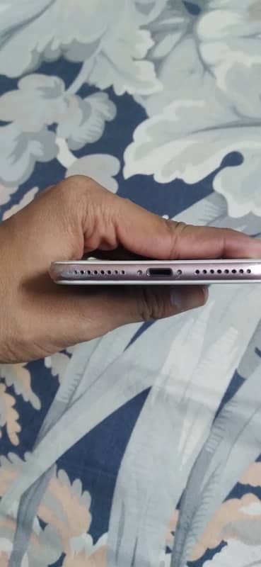 iphone 7puls PTA APPROVED 10 by 9 condition 2