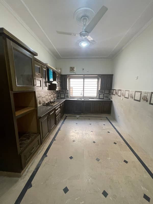 20marla 3beds DD TV lounge kitchen attached baths neat clean upper portion for rent in G 13 4 3 3