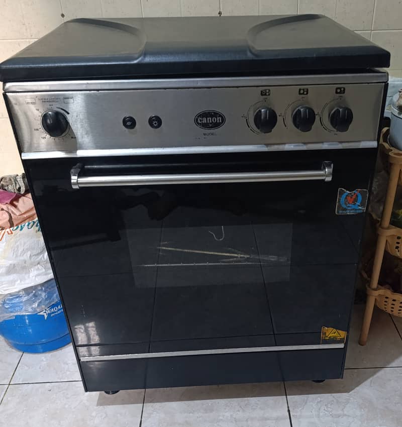 For sale: Used Oven with 3 Burners-Canon 1