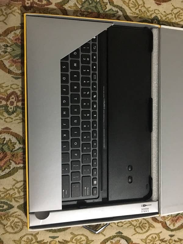 BLUETOOTH SAMSUNG KEYBOARD 3