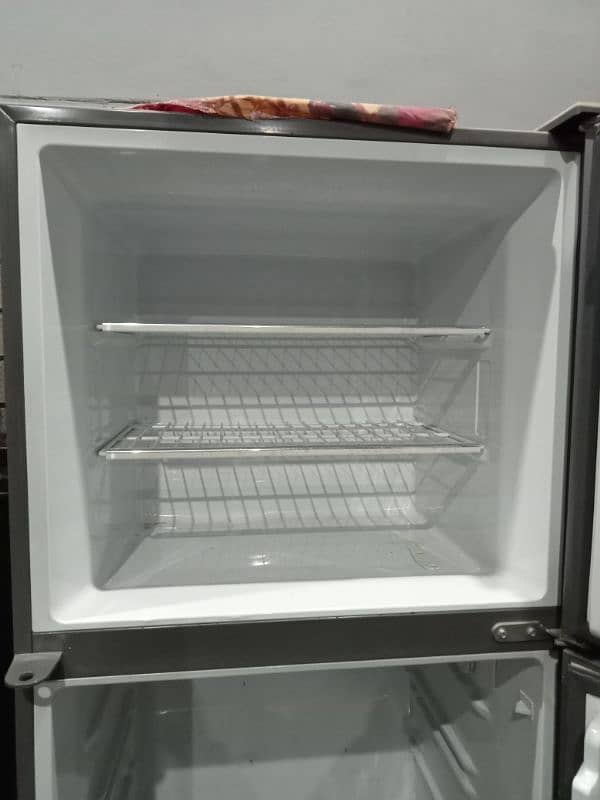 haier fridge 338L 0