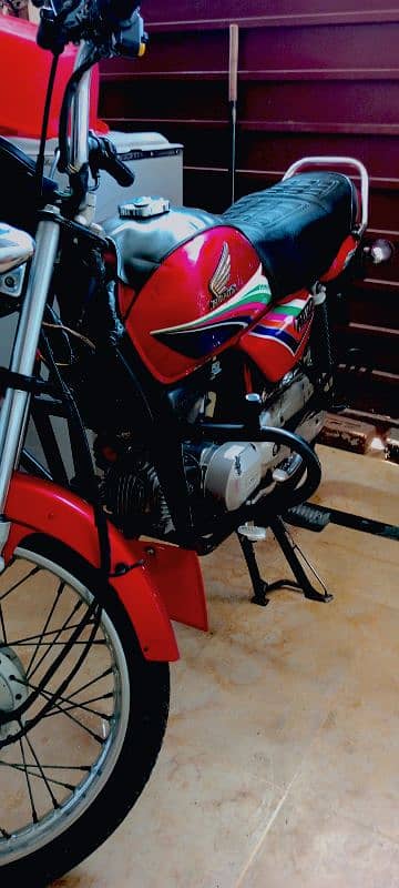 Honda 100 9