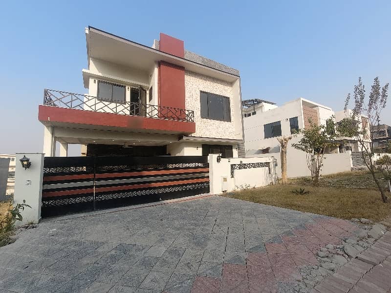 The Spacious House Triple Story Basement Luxury Interior House 6 Bedroom Available For Sale At Investor Rate In Sector F8-1 Bahria Town Phase 8 Rawalpindi 0