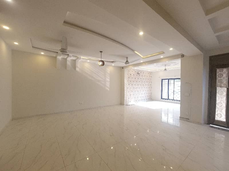 The Spacious House Triple Story Basement Luxury Interior House 6 Bedroom Available For Sale At Investor Rate In Sector F8-1 Bahria Town Phase 8 Rawalpindi 7