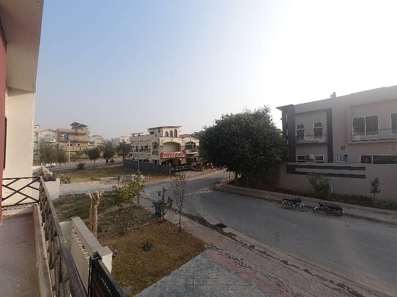 The Spacious House Triple Story Basement Luxury Interior House 6 Bedroom Available For Sale At Investor Rate In Sector F8-1 Bahria Town Phase 8 Rawalpindi 35