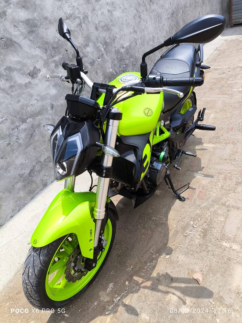 Benelli 302S | Model 2022 | 3,500 Km's Driven Genuine Low Mileage Bike 3