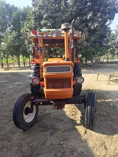 TRACTOR