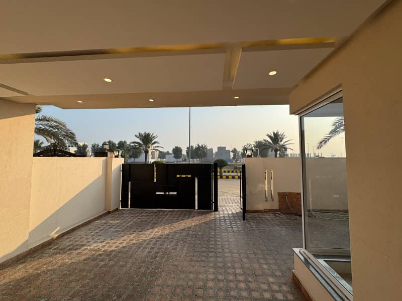 Luxury Modern Design House for Sale | 10 Marla on 80 Feet Road, Citi Housing Gujranwala Near Brands 3