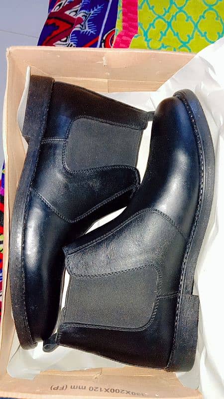 Brand New Chelsea Cow Leather Boots 0