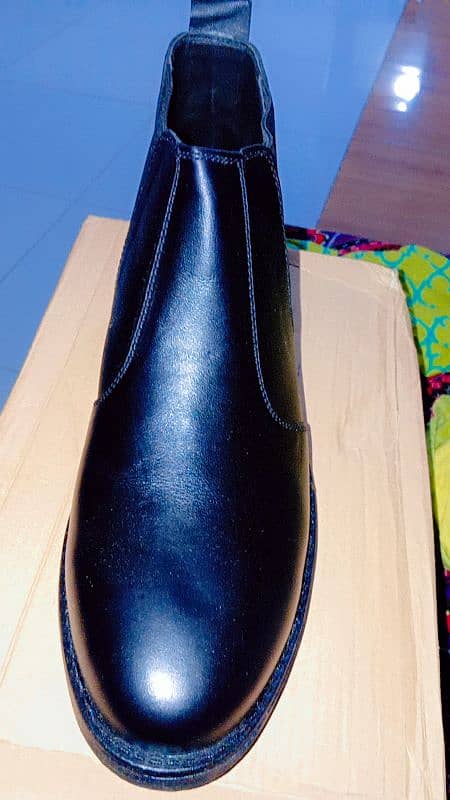 Brand New Chelsea Cow Leather Boots 1