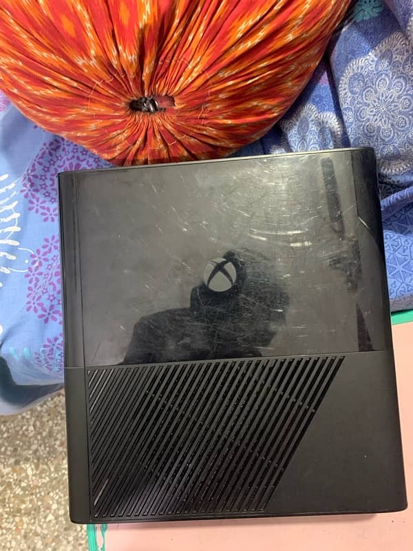 xbox 360e 500gb 130 games 1