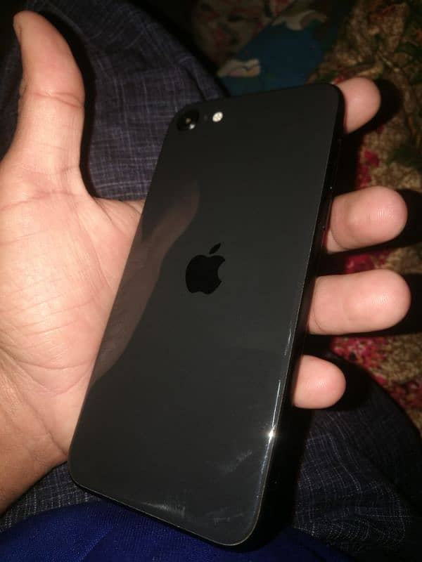 iPhone SE 2020 hy 1