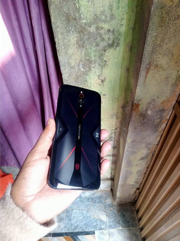 Red magic 5g 8+128 PUBG 90fps refresh ret 144 pta bas phone he 9