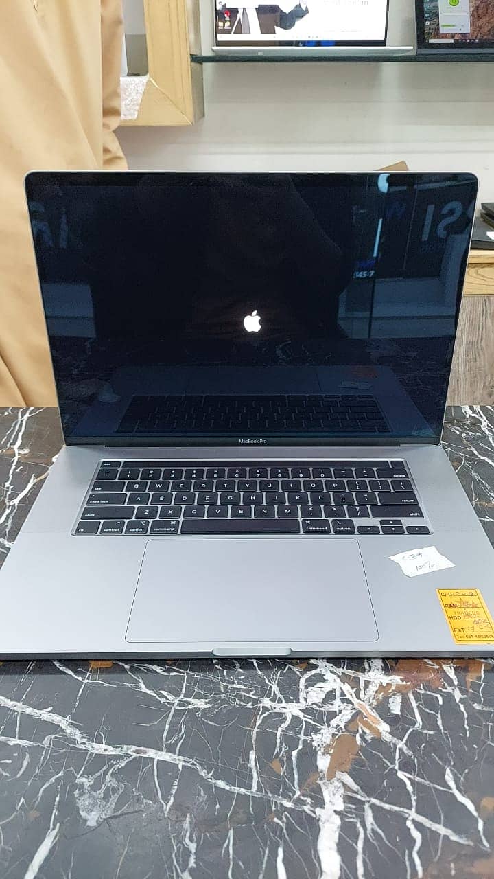 Macbook pro 2019 (16inch) 0