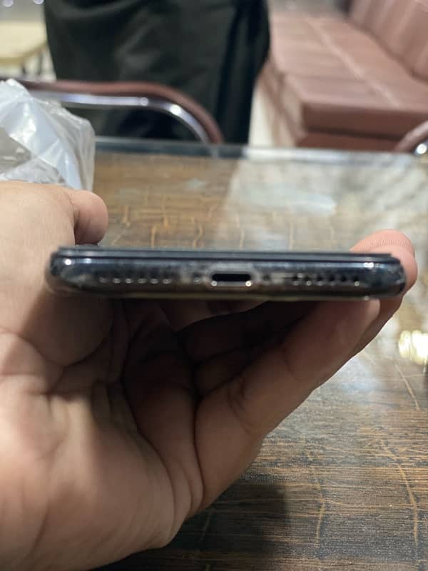 IPHONE X 256GB PTA APPROVED 4