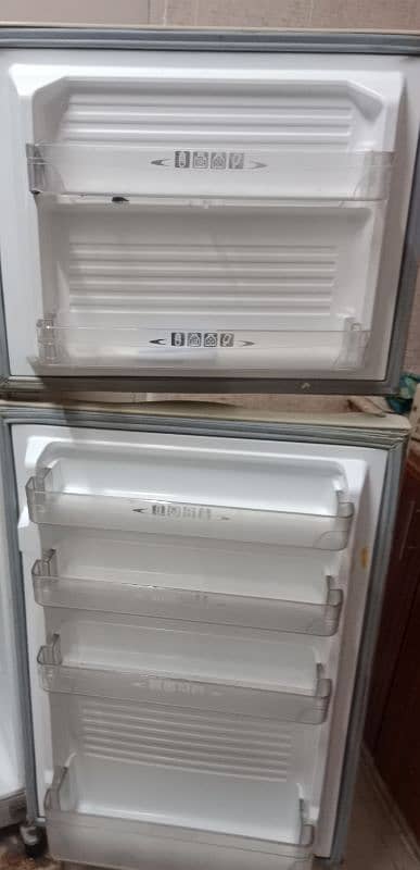 Dawlance Refrigerator 9170WB (11 cft) with original gas and compressor 9