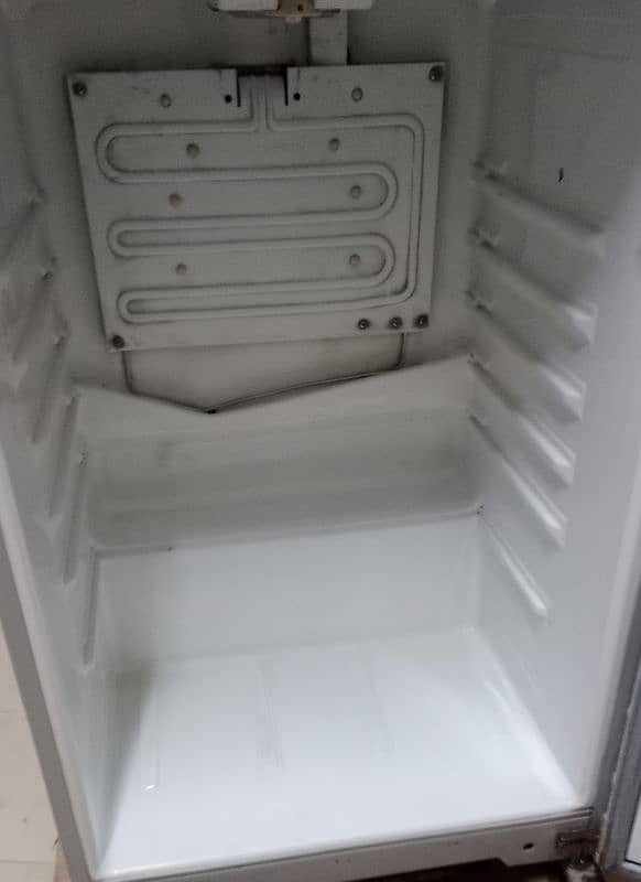 Dawlance Refrigerator 9170WB (11 cft) with original gas and compressor 10