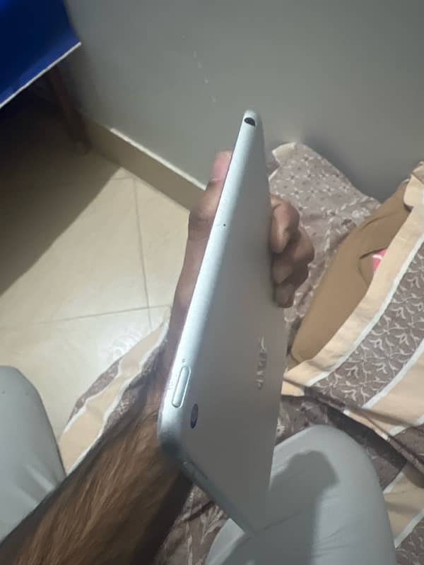 IPAD MINI 5 WHATSAPP:03451236262 2