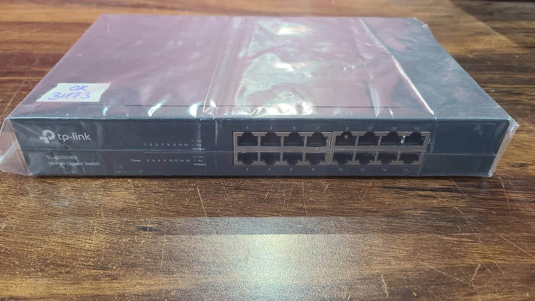 Tplink 16 Port TL-SG1016D Gigabit Desktop/Rackmount Switch (With Box) 18