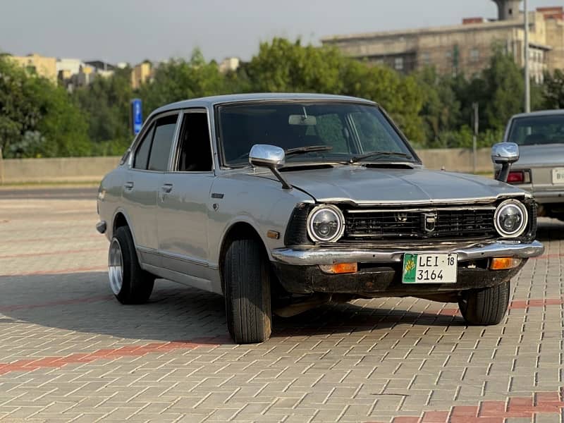 Toyota Corolla 1973 3