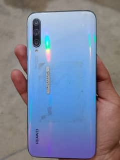 Huawei y9s Complete box and charging